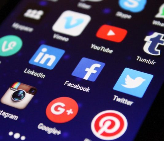 social networking behavior